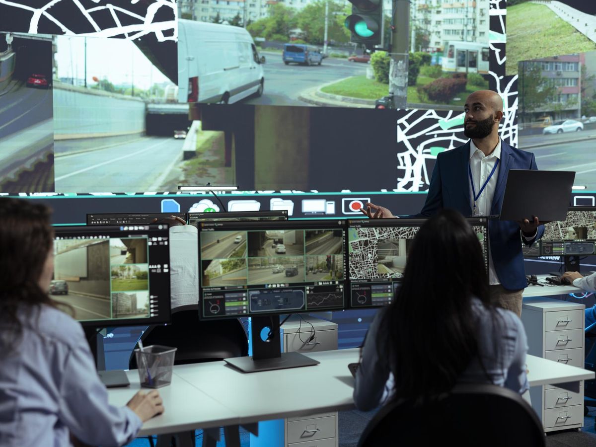 Jak nowoczesne systemy monitoringu zmieniają bezpieczeństwo w domach i firmach